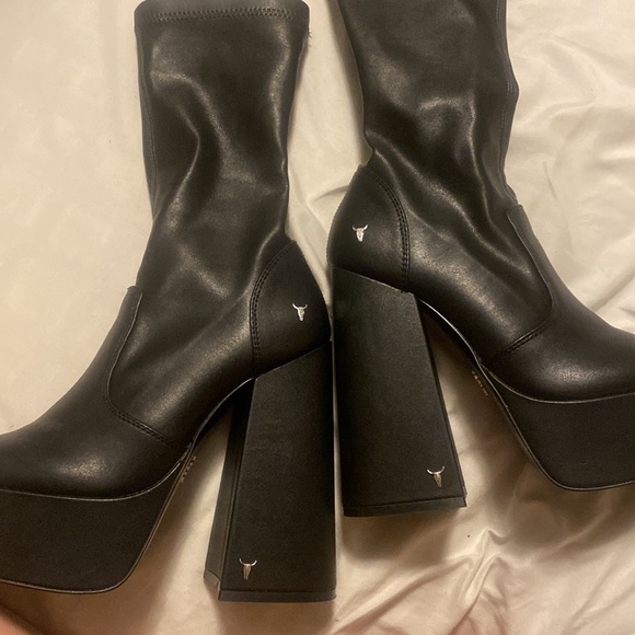 Genuine leather platform boots - Picture 4 of 5